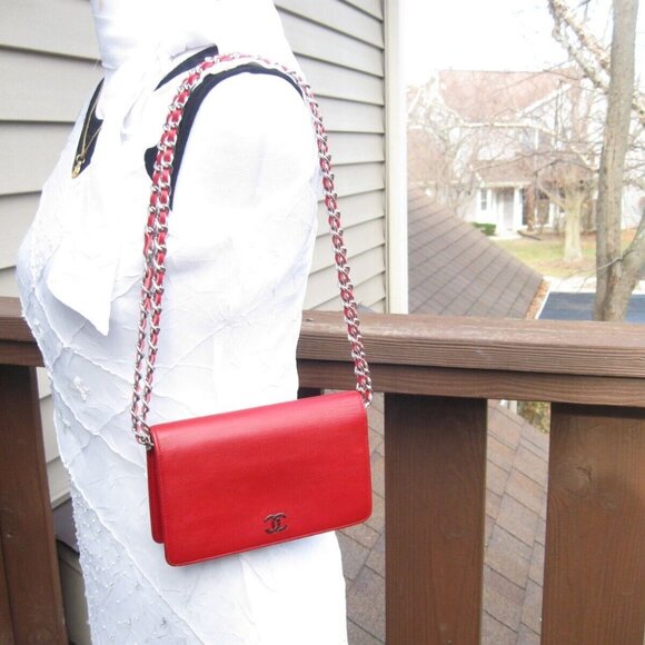 Vintage Chanel Red Caviar Leather Long Bag Wallet - Picture 4 of 16